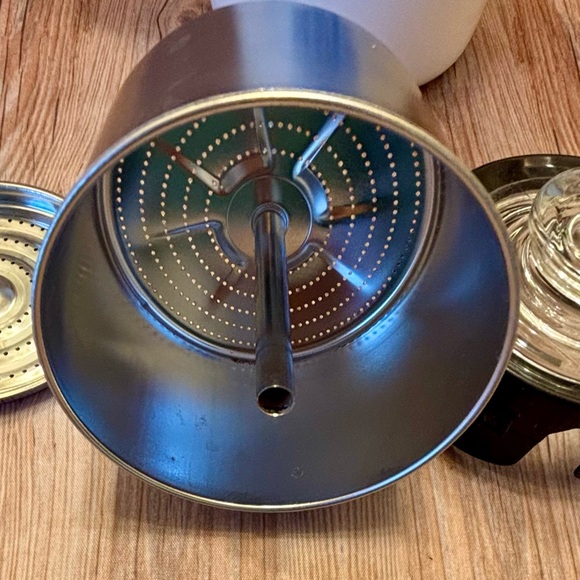 Vintage Corning Ware Cornflower Blue 10-Cup Coffee Percolator - Picture 11 of 16